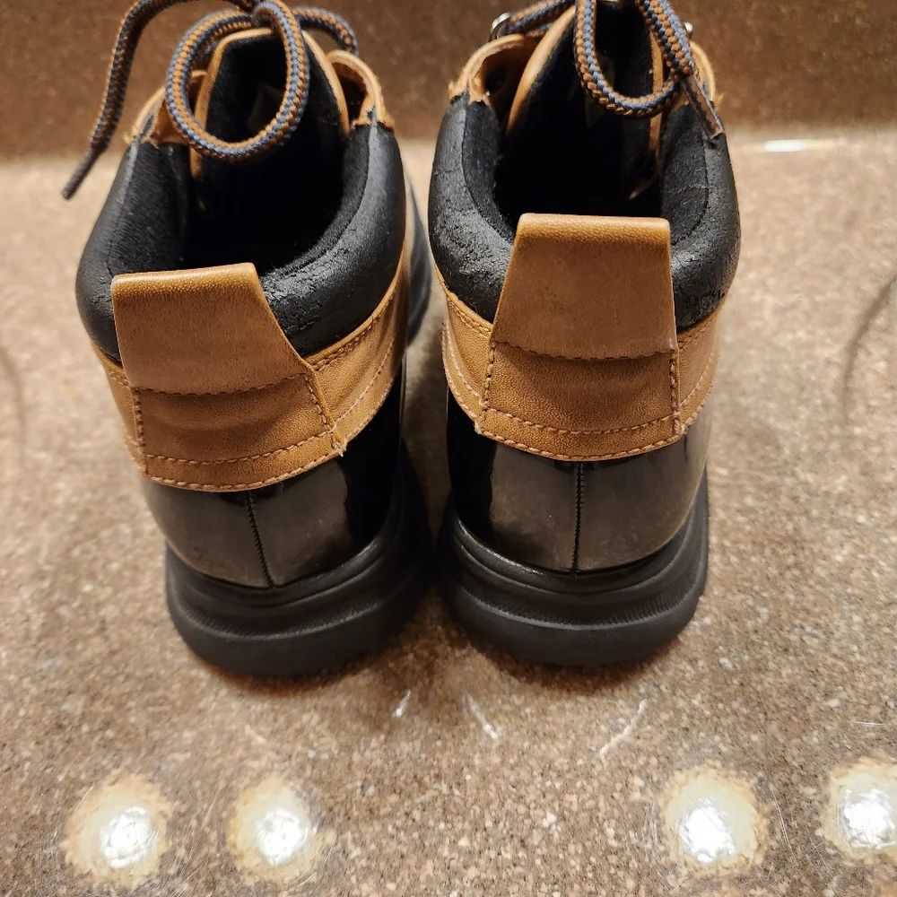 Judith Sport Low Ankle Duck Boots Black Tan Rain Snow Waterproof Size 6